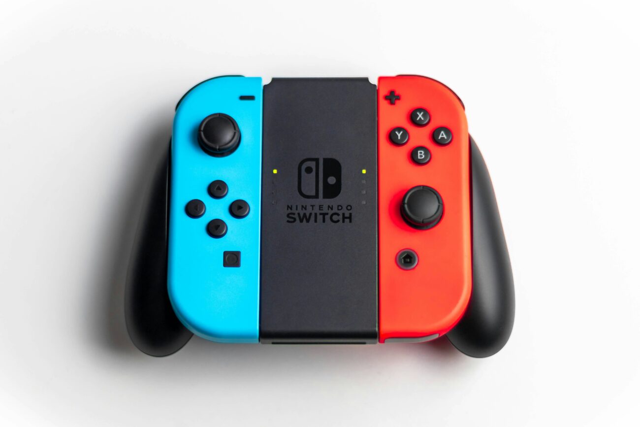 白いスイッチ 値段 任天堂Switch有機ELモデル白でゲームを満喫しよう